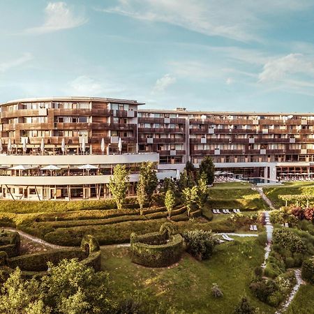 Falkensteiner Balance Resort Stegersbach - Adults Only エクステリア 写真 The new building of the University Hospital of Western Ontario