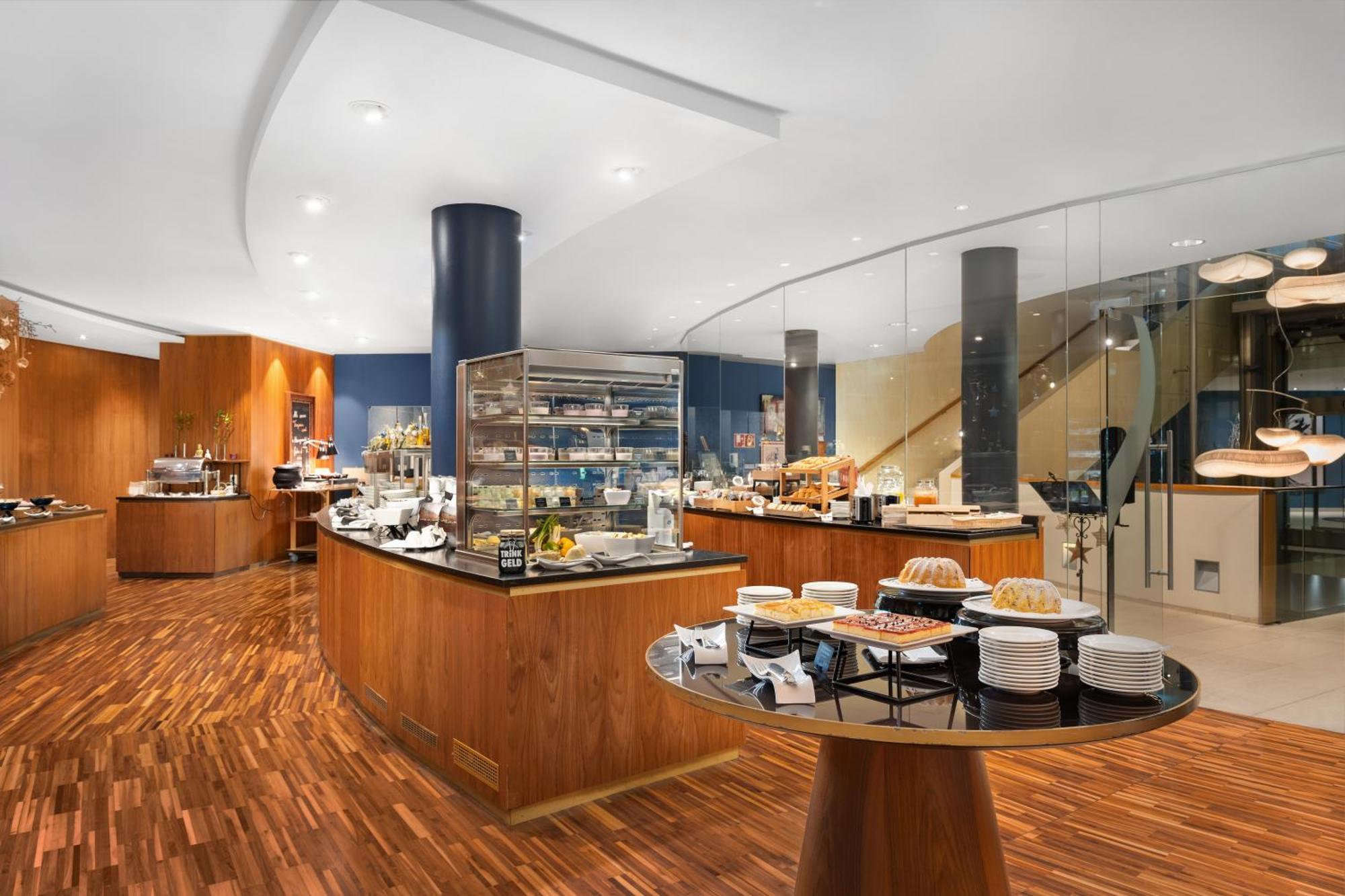 Falkensteiner Balance Resort Stegersbach - Adults Only エクステリア 写真 The lounge at the airport
