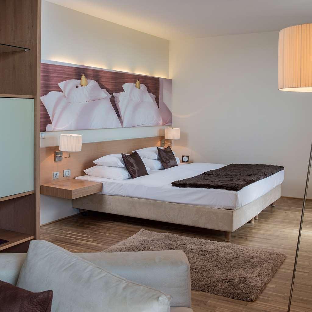 Falkensteiner Balance Resort Stegersbach - Adults Only 部屋 写真 A modern bedroom