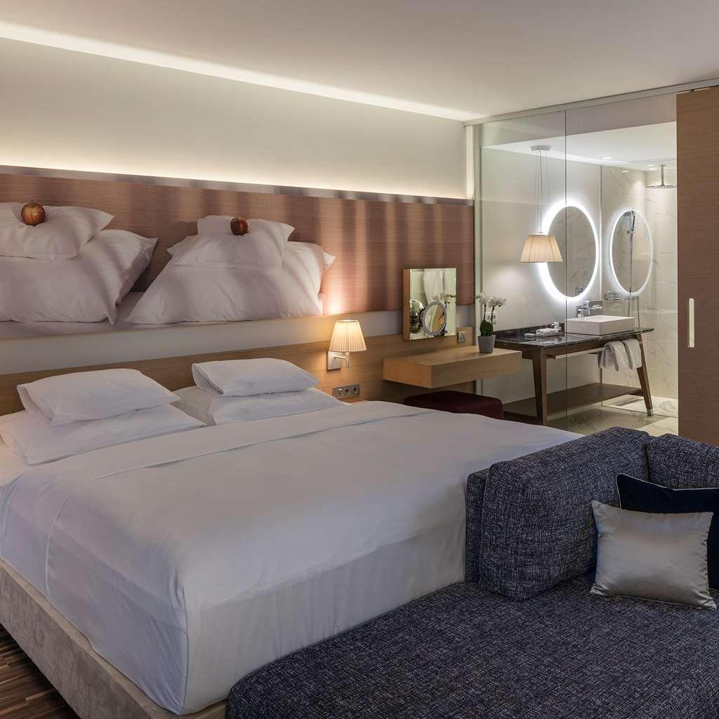 Falkensteiner Balance Resort Stegersbach - Adults Only 部屋 写真 A room at the hotel